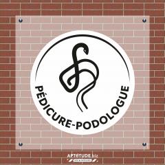 Plaque insigne Pédicure-Podologue - Noir sur fond blanc