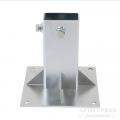 Fourreau à platine acier pour poteau de signalisation 80x40 mm